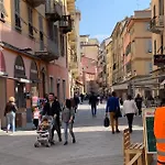 Guest house Le Di Nathan - 5 Terre Near The Station La Spezia