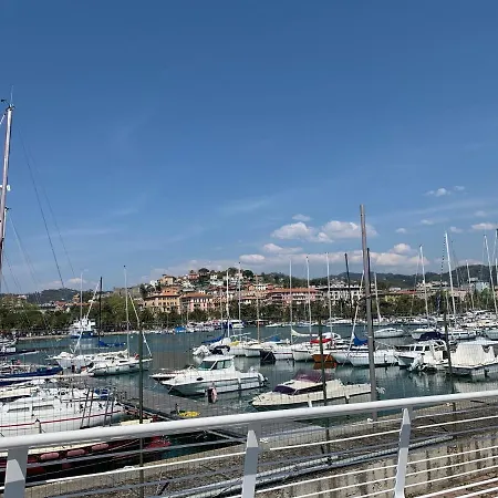Le Di Nathan * La Spezia