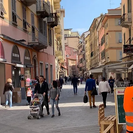 Pensjonat Le Di Nathan - 5 Terre Near The Station La Spezia