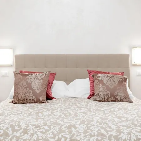 Le Di Nathan - 5 Terre Near The Station