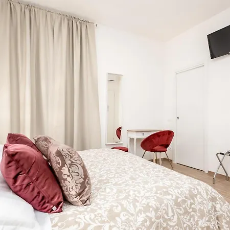 Guest house Le Di Nathan - 5 Terre Near The Station La Spezia