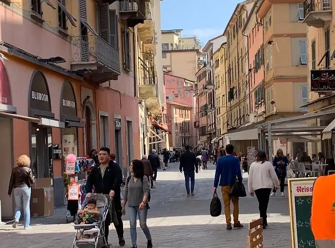 Гостьовий будинок Le Di Nathan - 5 Terre Near The Station Ла-Спеція